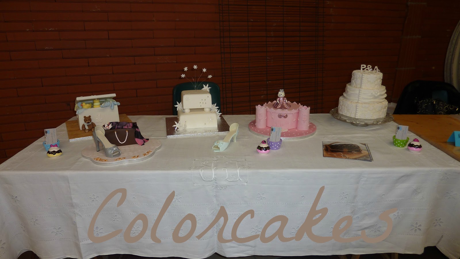 Colorcakes: wedding cake dentelle, blanc et ivoire