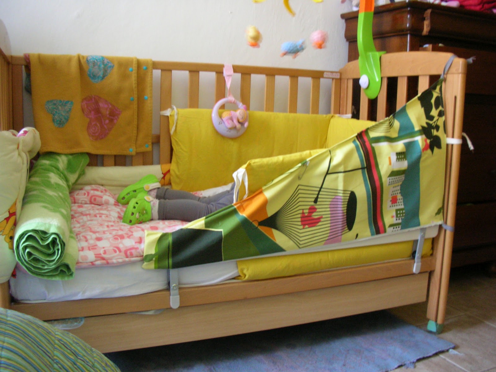 Letto per bambini con sponde: la cameretta di spongebob camerette ...