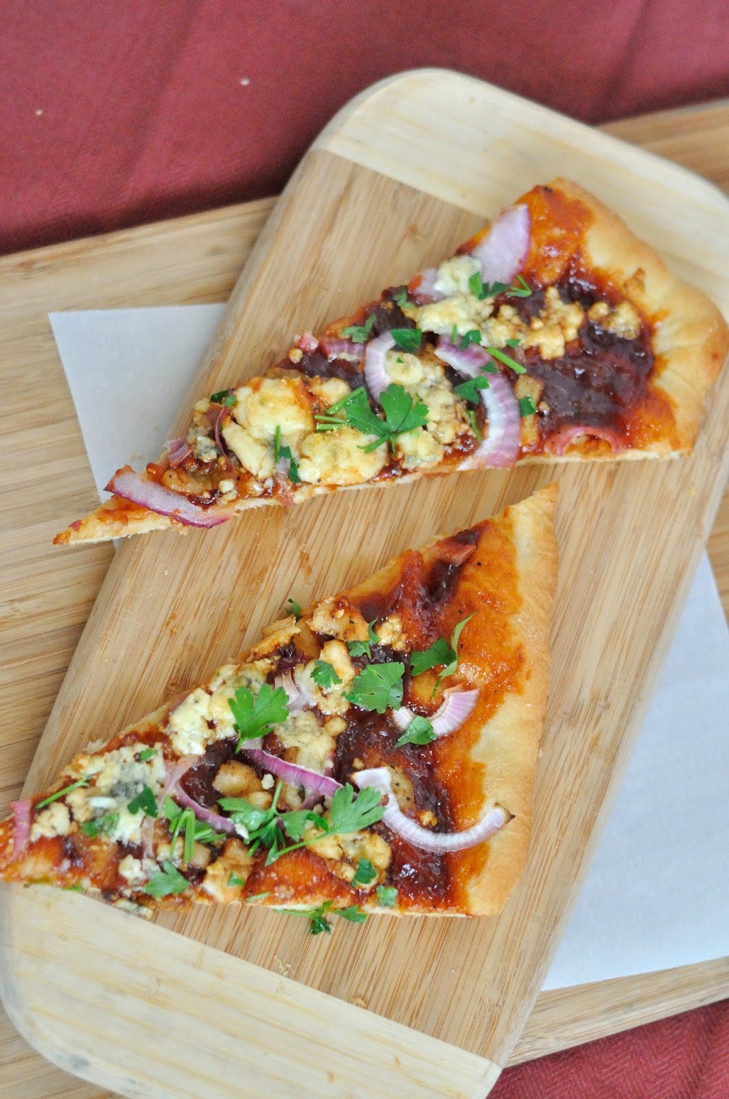 La Famille Noire BBQ Chicken and Blue Cheese Pizza