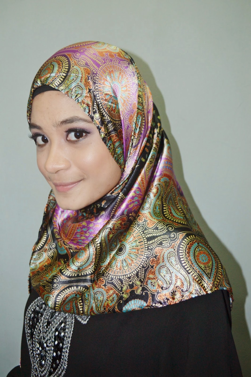 Tudung D'zarae Collection: TUDUNG SATIN SHAWL