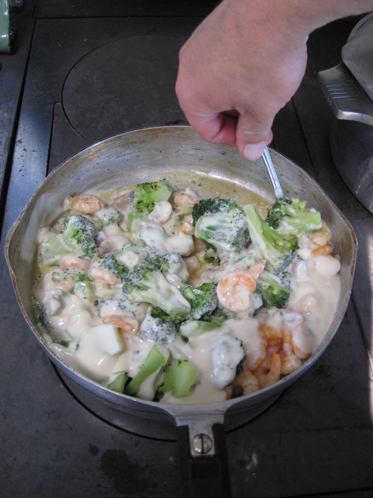 shrimp alfredo using jar sauce