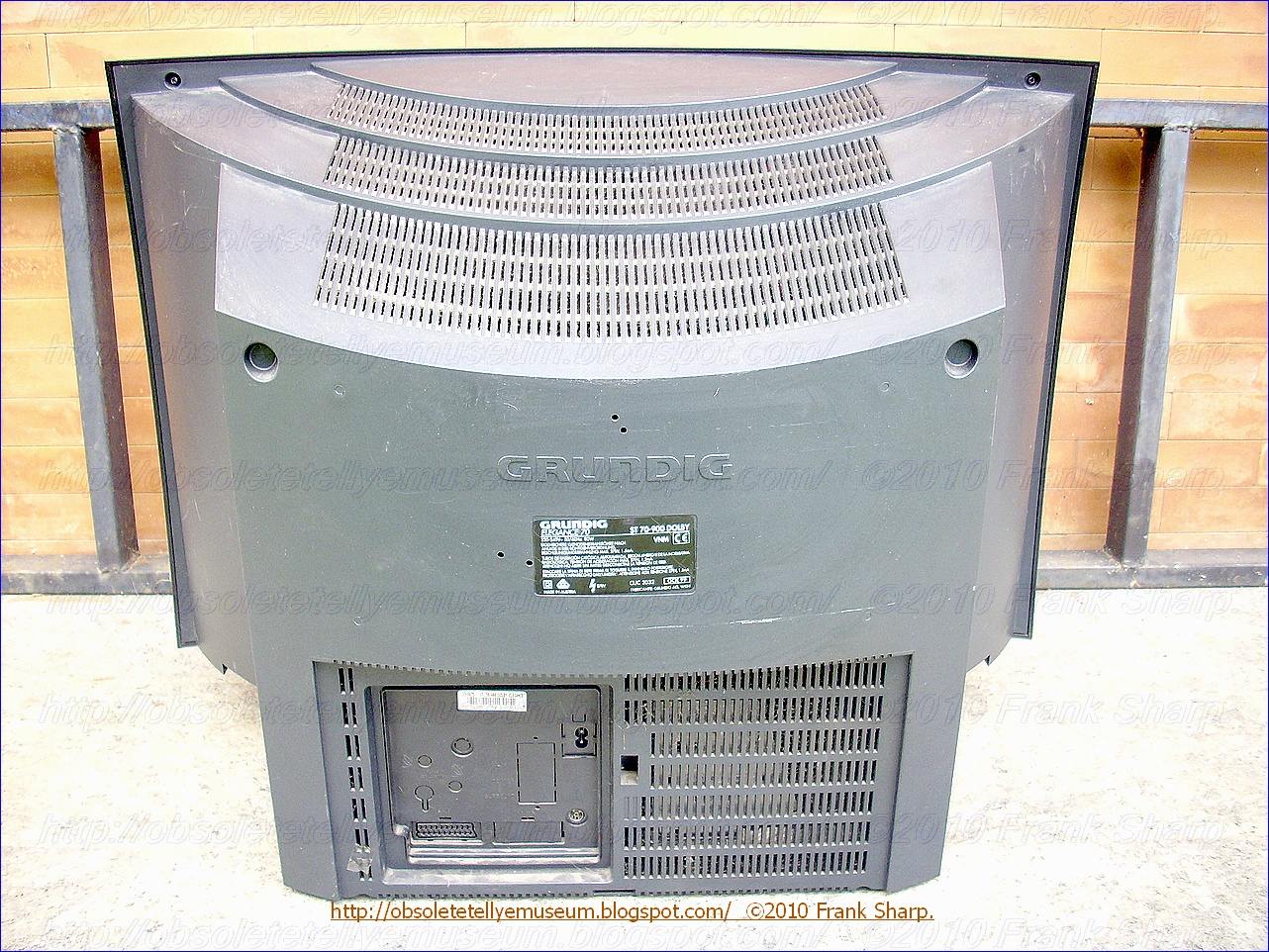 Obsolete Technology Tellye Grundig St70 900 Dolby Elegance 70 Year 2001