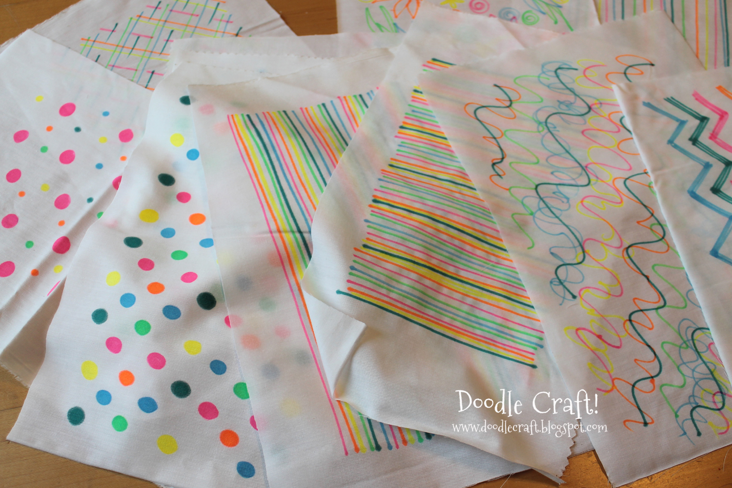 Doodlecraft Neon Sharpie Hair Bows! Hot Glue Gun Week!