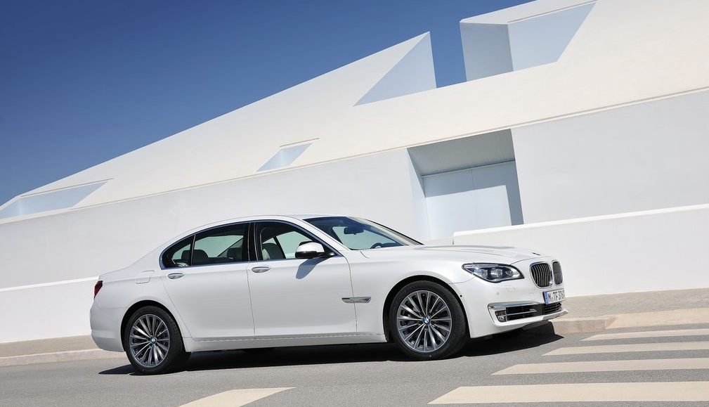 2012 BMW 7-Series white