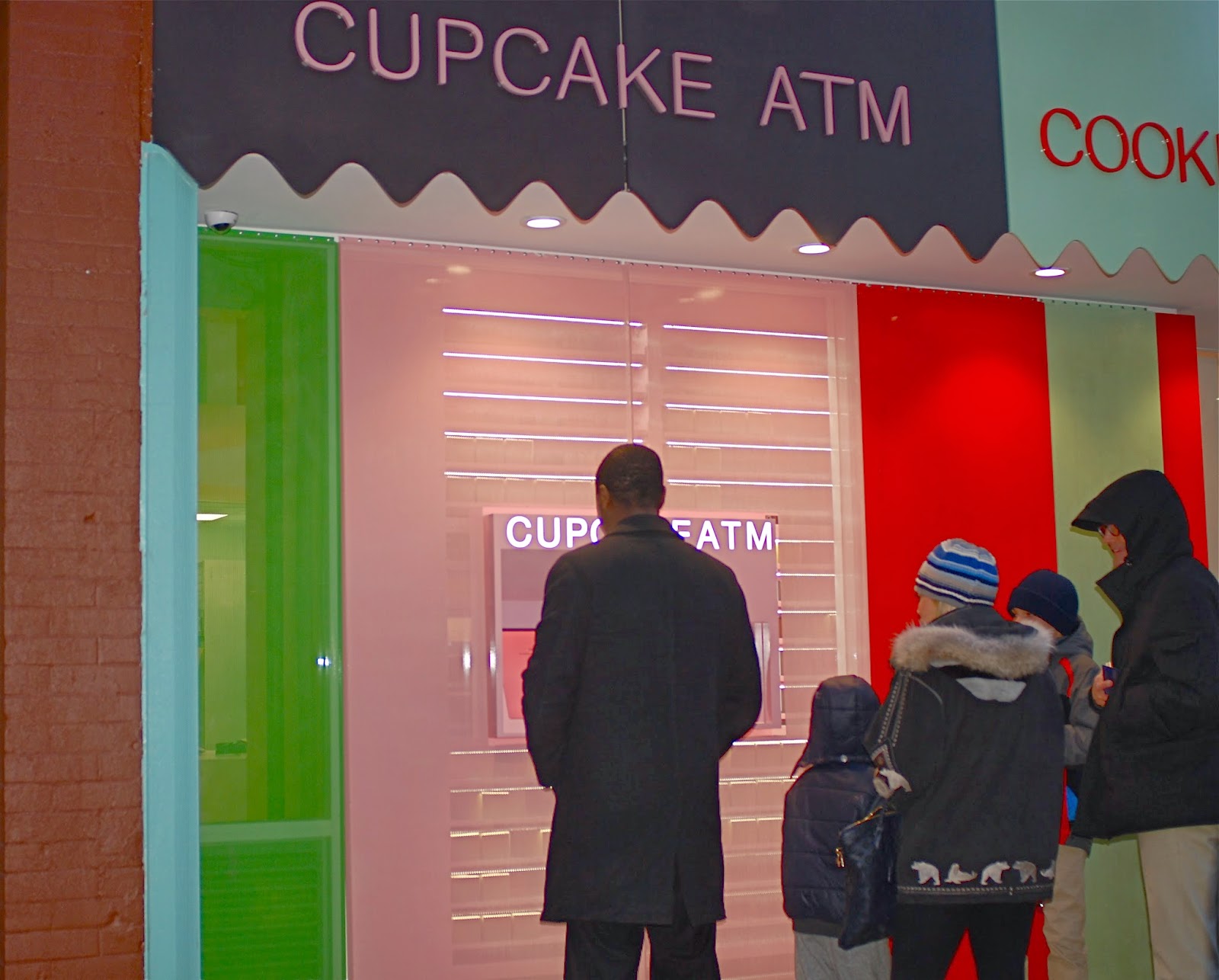 NYC ♥ NYC Sprinkles Cupcake ATM