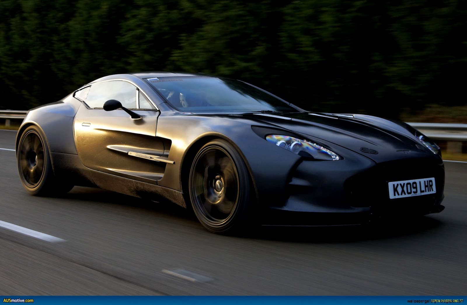 Aston Martin One 77 Aston Martin One 77