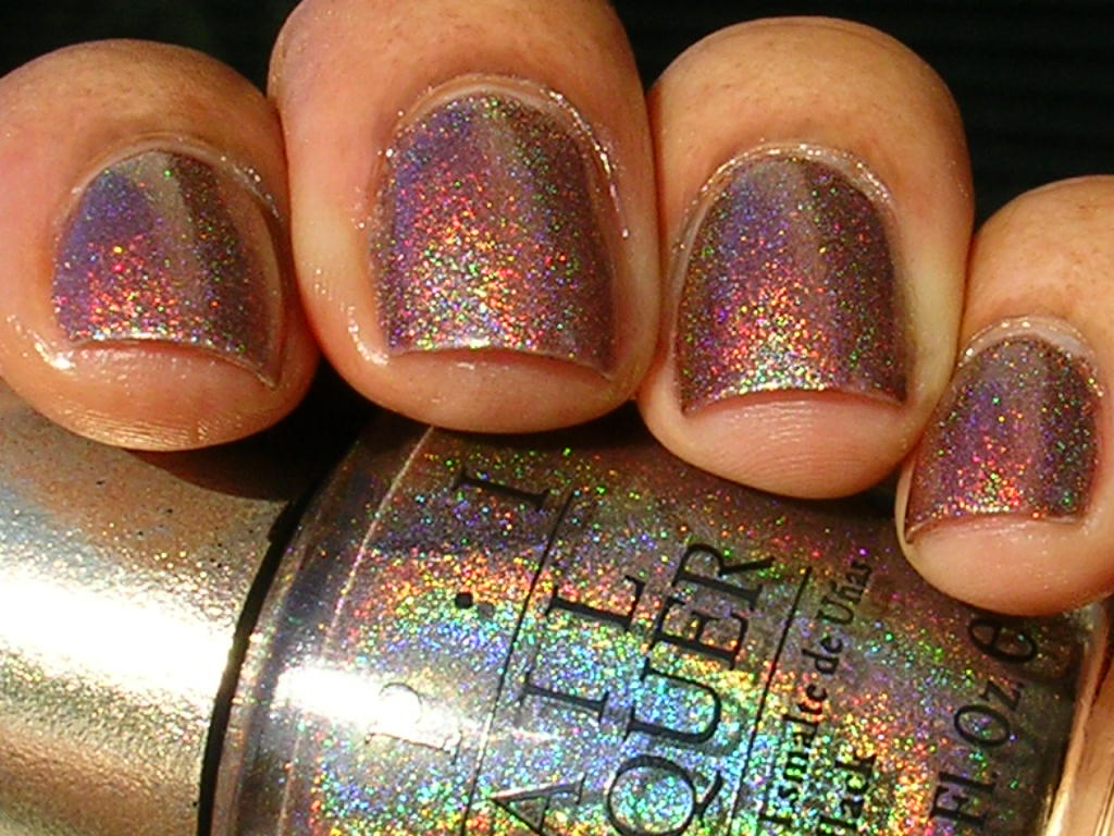 CANDY COATED TIPS: OPI Designer Series Bold and 