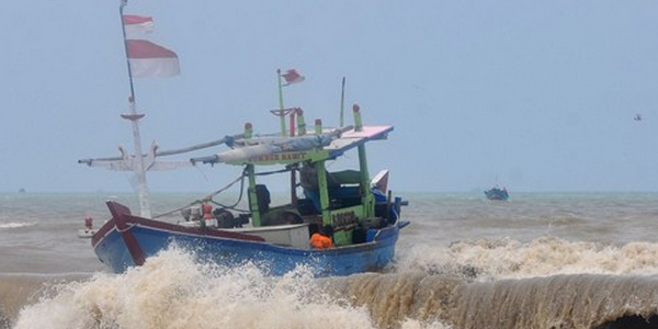 Ratusan Nelayan Pemalang Tak Berani Melaut