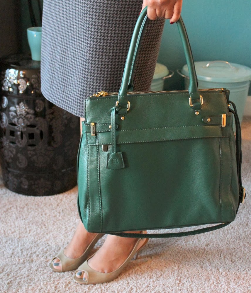 Guest blogger 5 Quick Tips for Professional Petite Clothing! WONDERMIKA