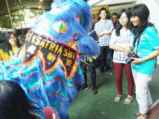 Ksatria Lion n Dragon Dance Troupe Barongsai Naga Surabaya Indonesia Performance SMAK St.Louis 1 Surabaya