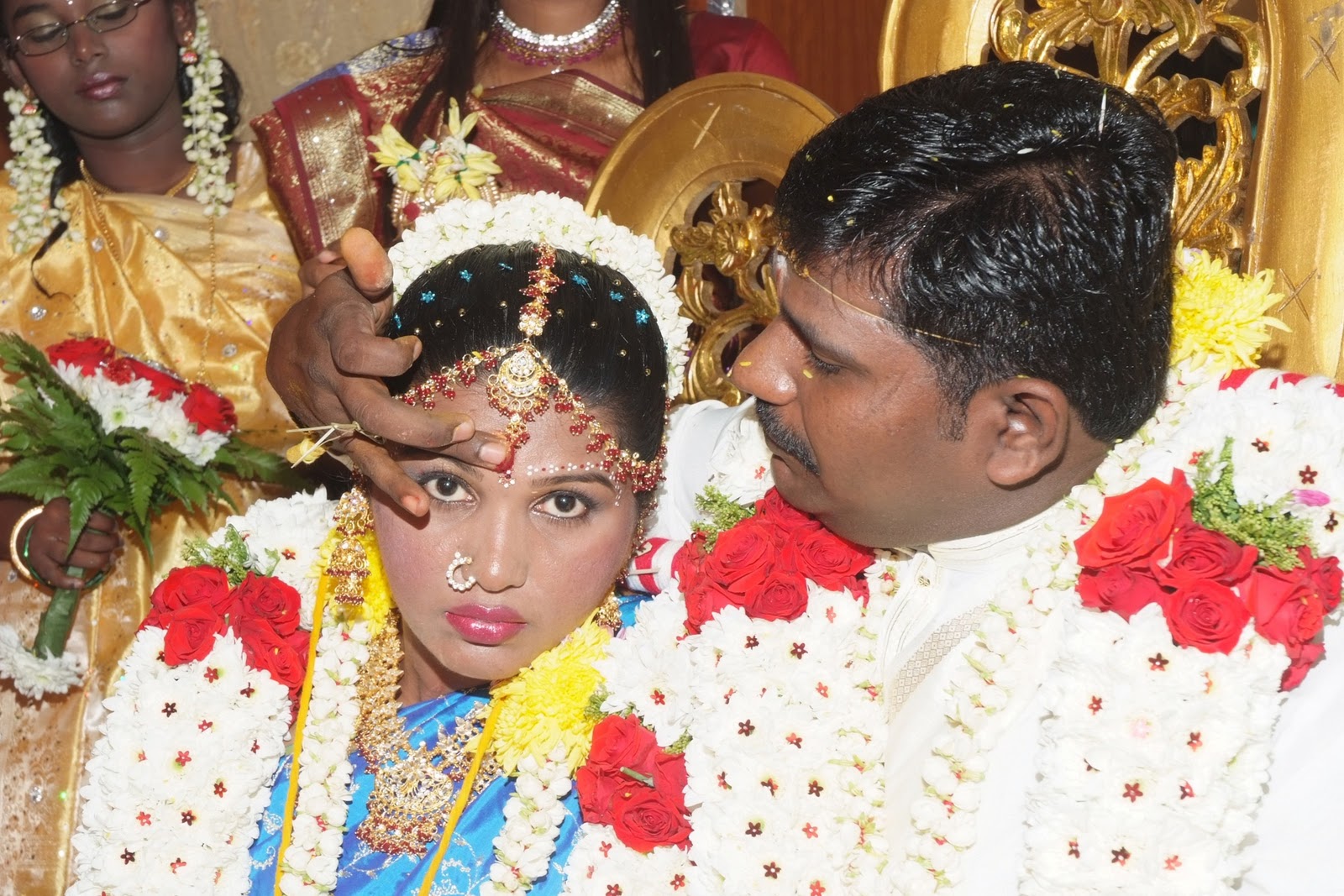 Budaya Kaum India: ADAT RESAM DALAM PERKAHWINAN KAUM INDIA