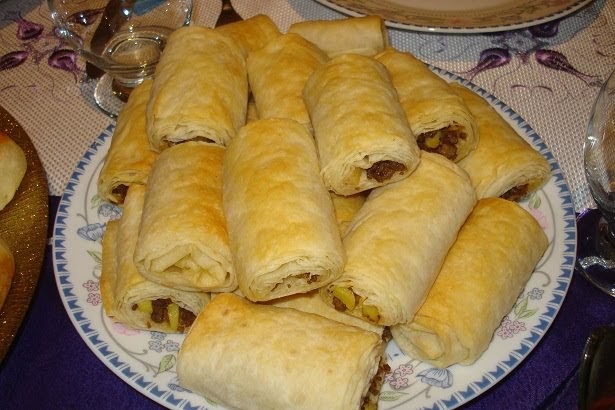 Sevda Sofrası kat kat börek