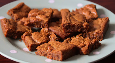 Browned butter and caramelised white chocolate blondies