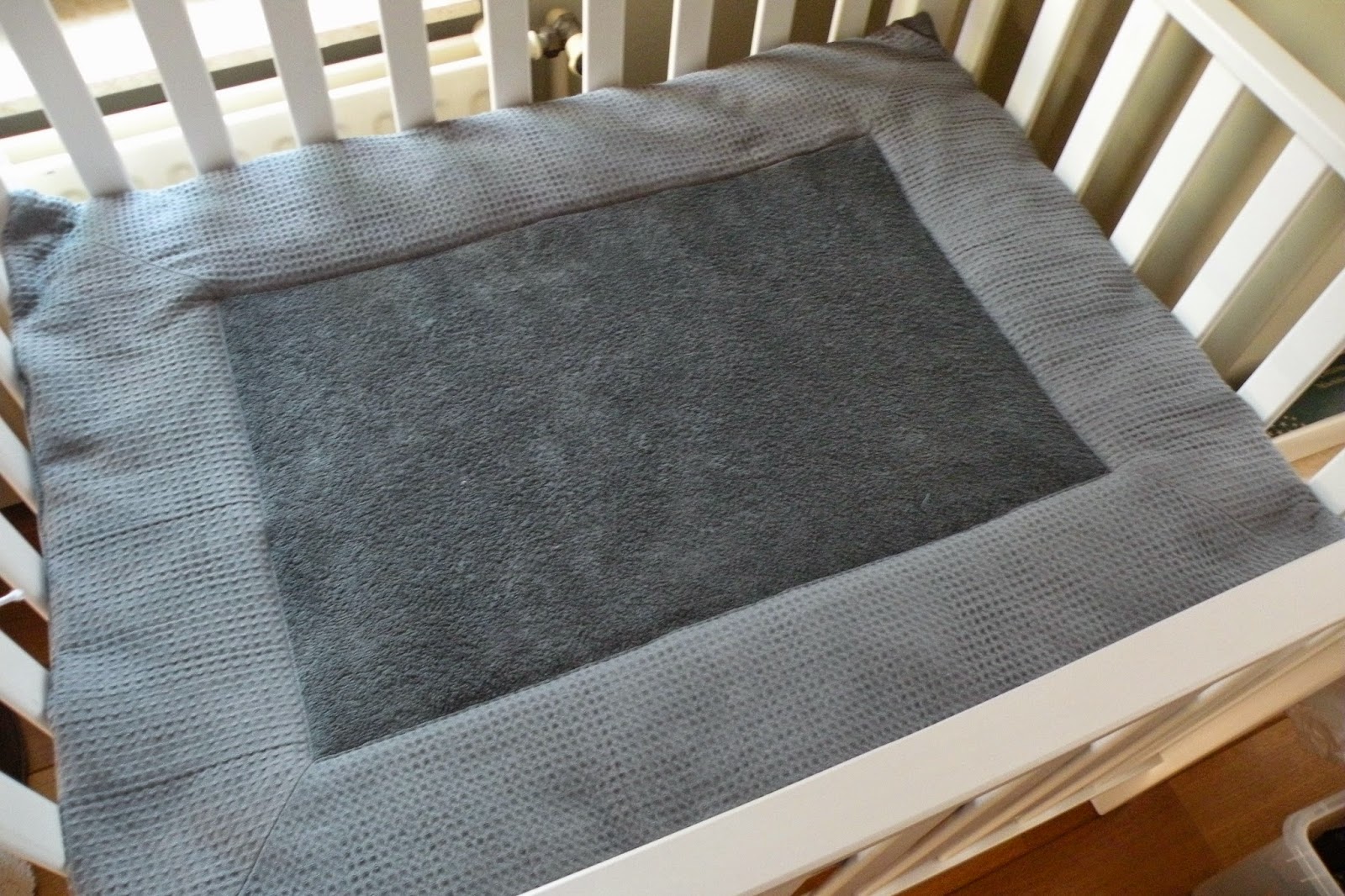 Just Skirts and Dresses diy playpen mat boxkleed Koeka 'Amsterdam