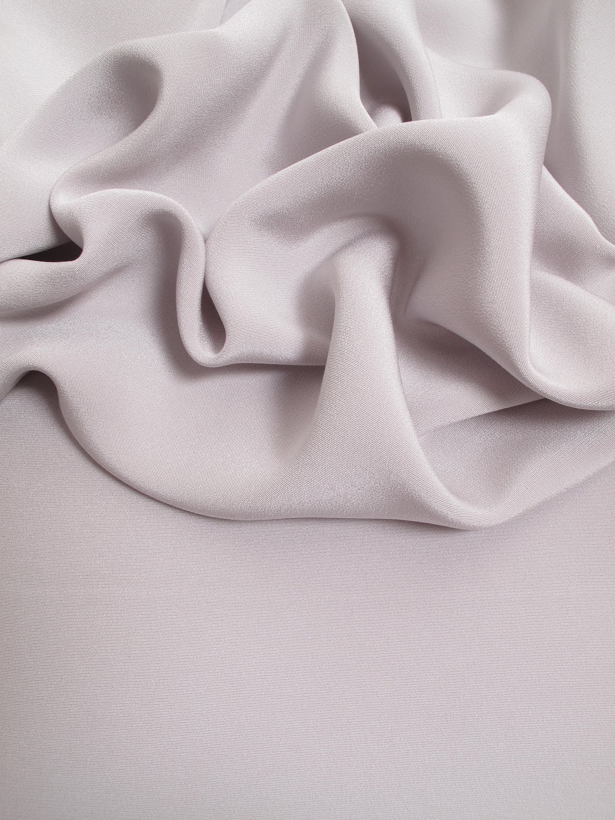 les nouveautés "au jour le jour" chez Stragier Drap de soie Gris rose