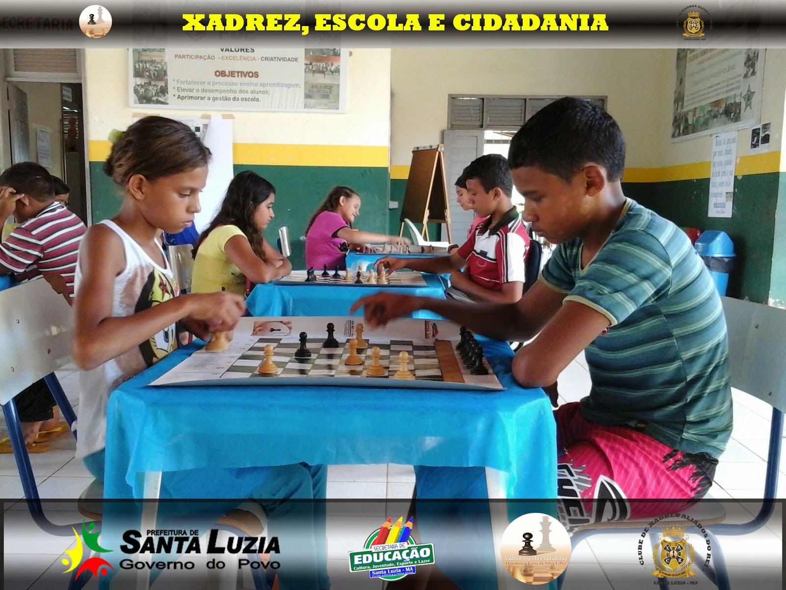 Faixa de Cabelo Xadrez – Escola Santa Luzia