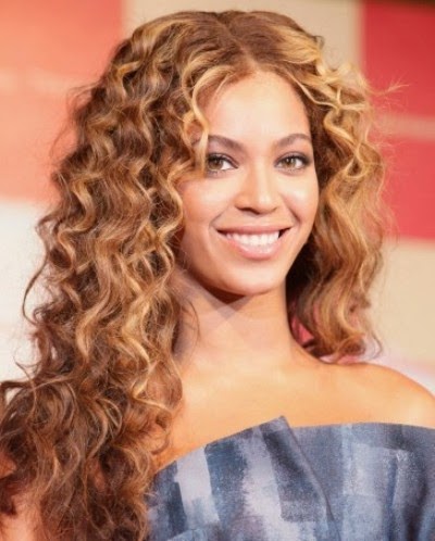 celebrity curly hairstyles celebrity curly hairstyles Haircuts Short Prom Celebrity Hair Styles by