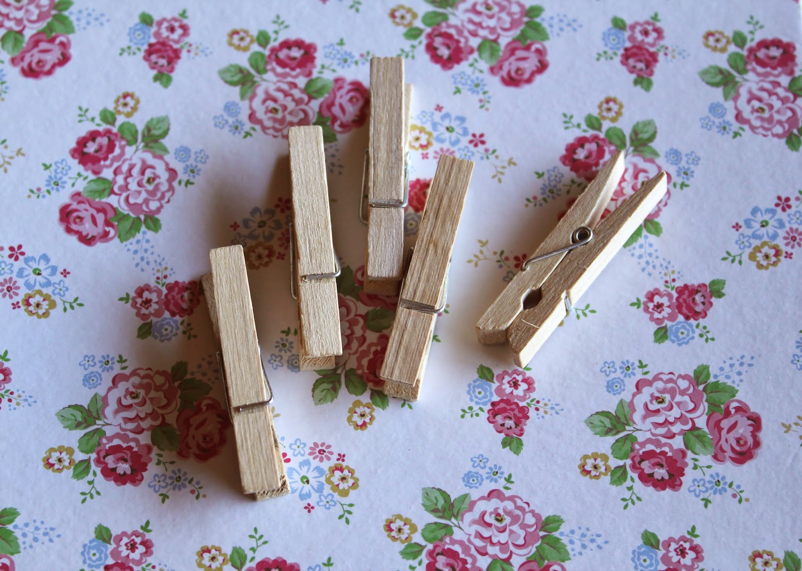 lodiy DIY & lifestyle blog diy mini decorated clothes pins