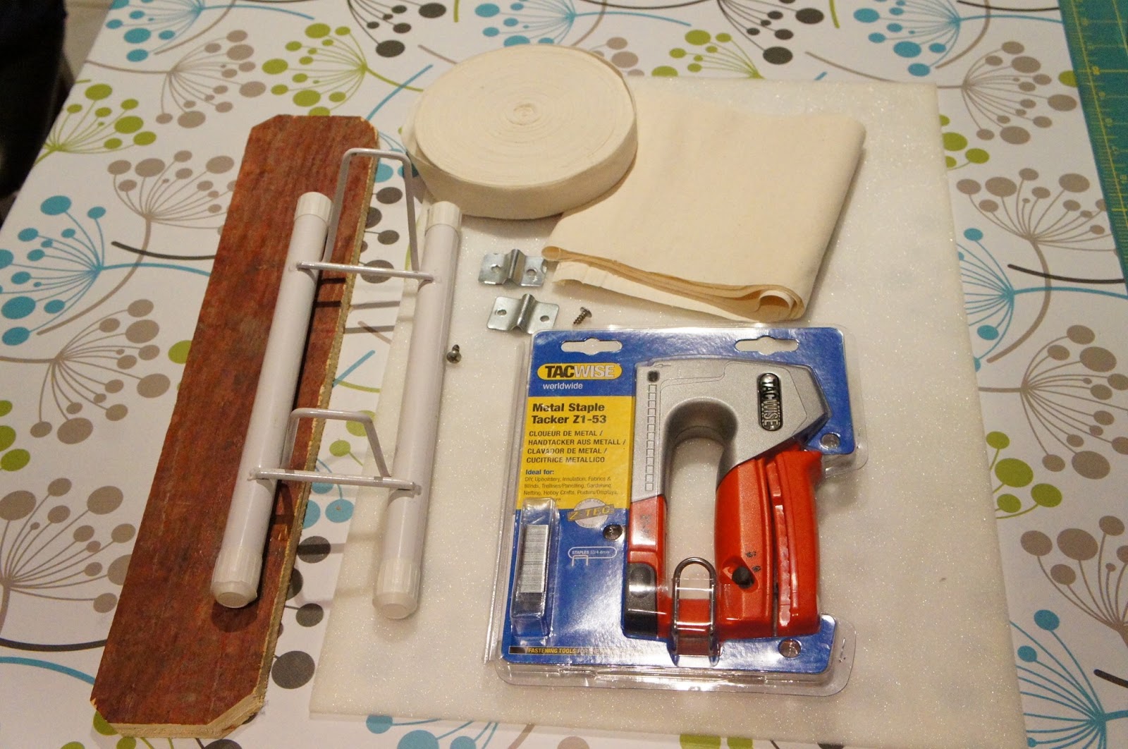 CozyCotton: Celeste's Sewing Blog: DIY: easy Sleeve Ironing Board