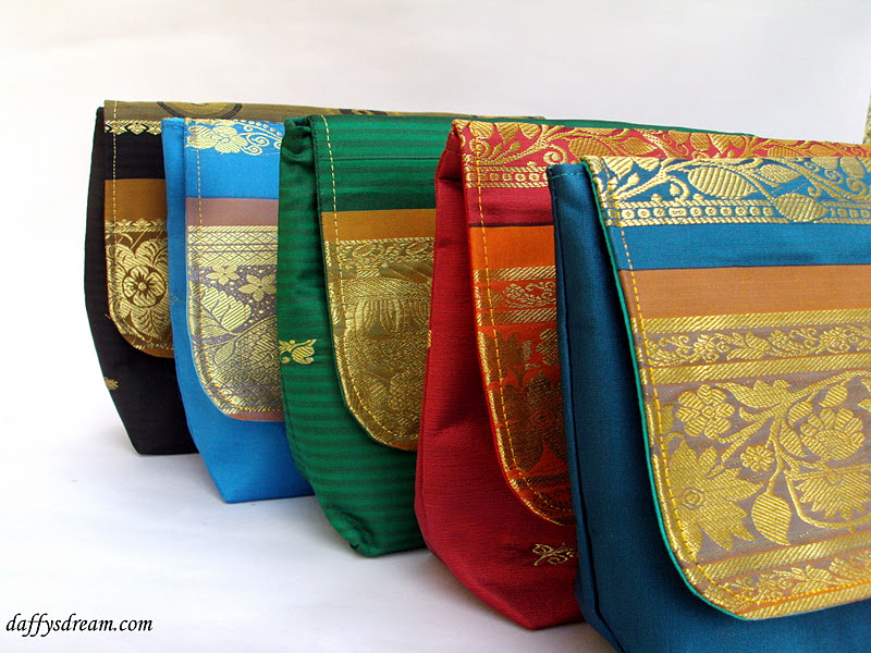 Daffysdream Ethnic clutches