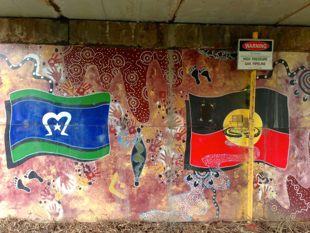 Green Gourmet Giraffe Street Art in Melbourne 6 Aboriginal art for