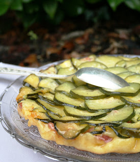 tatin salé de courgettes lardons et st félicien Tatin+sl%25C3%25A9+courgettes+005