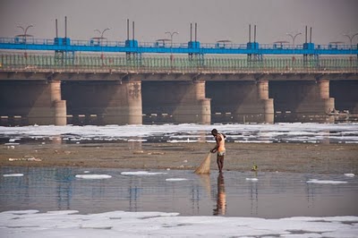 Okhla Barrage and the Kalindi Kunj Bridge Okhla Barrage and the Kalindi Kunj Bridge