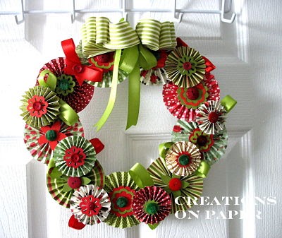 Creations on Paper: Christmas 10-inch Wreath - Lollies
