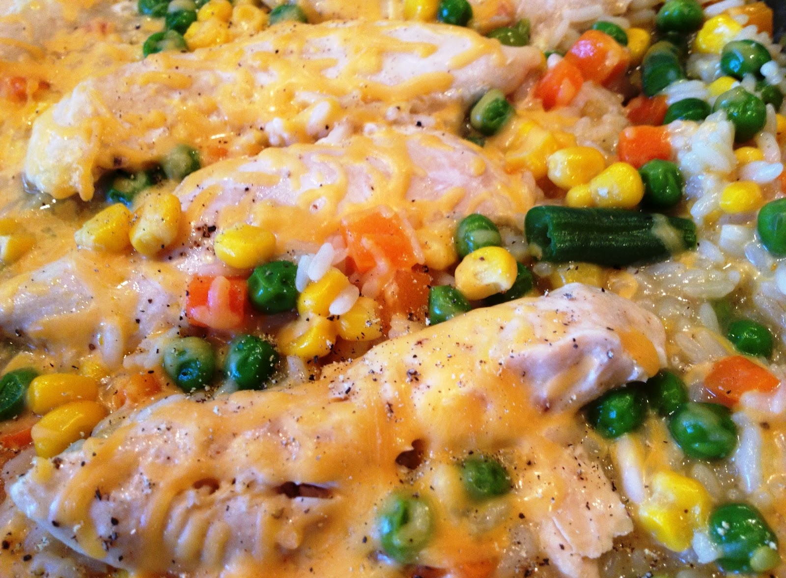 Cheesy Chicken And Rice Bake