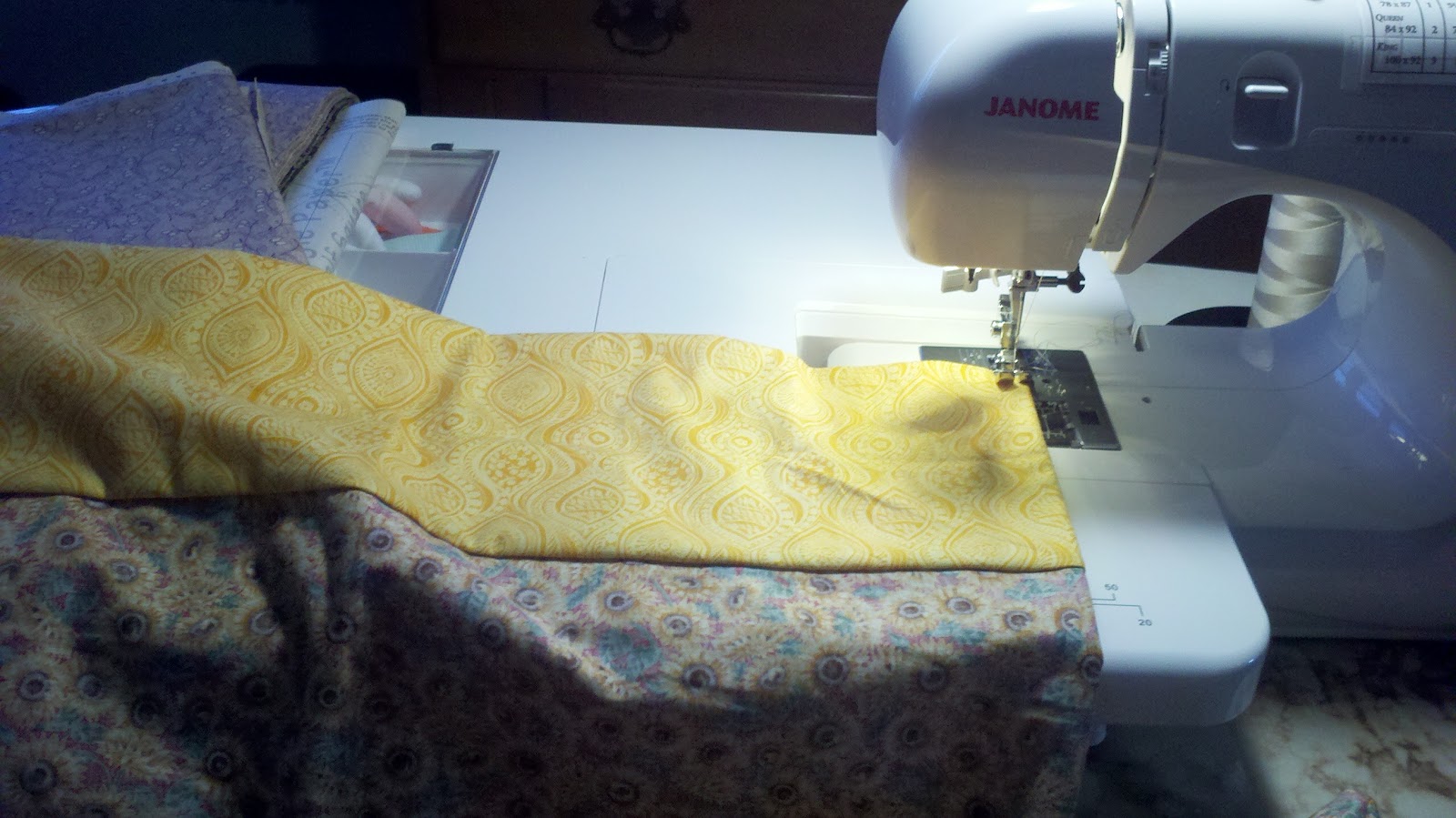 Rocknquilts Fast Serger Pillow Case 20 min. finish
