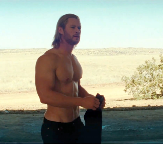Recherche l'Homme Idéal. - Page 2 Chris+hemsworth+shirtless+in+Thor+Movie