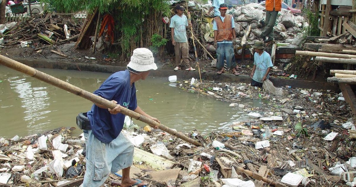 Penyebab pencemaran air di sungai, tanah, dan laut
