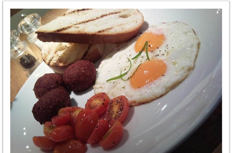 A Wandering Foodie: A Delicious Moment @ Delicious Cafe ...