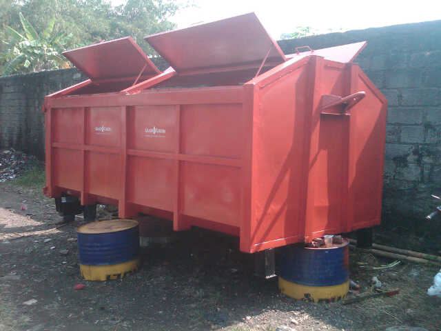 Container Sampah