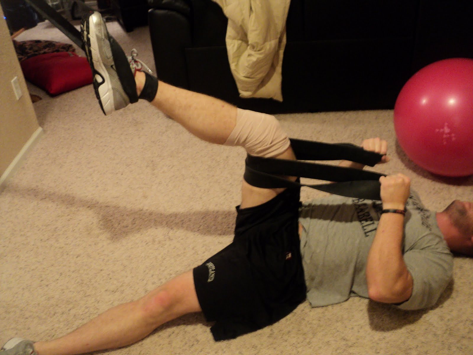 Unorthodox Fitness Special knee traction/distraction/rehab article!