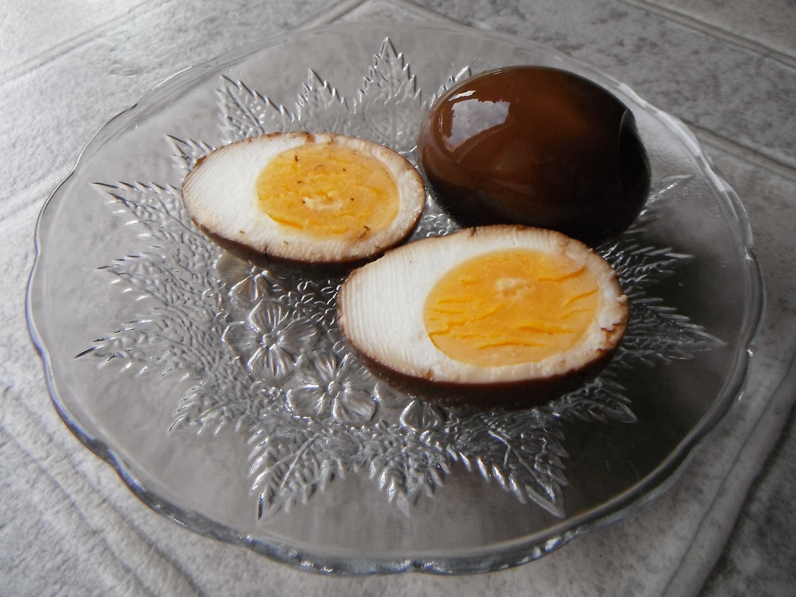 ..non*sense.. easy pickled eggs