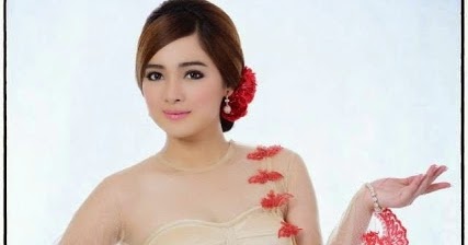 Moe Yu San With Beauty Of Myanmar Dress Fashion Costume