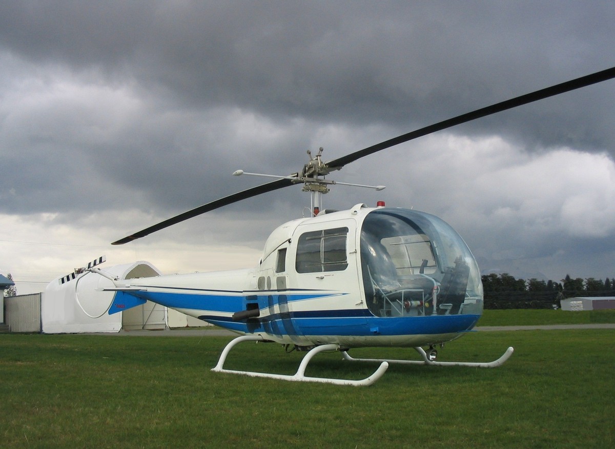 Cool Jet Airlines Bell 47 helicopter