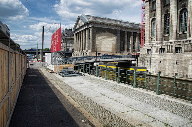 Baustelle Eingang Pergamon Museum, Am Kupfergraben, Bodestraße 1-3, 10178 Berlin, 01.08.2014