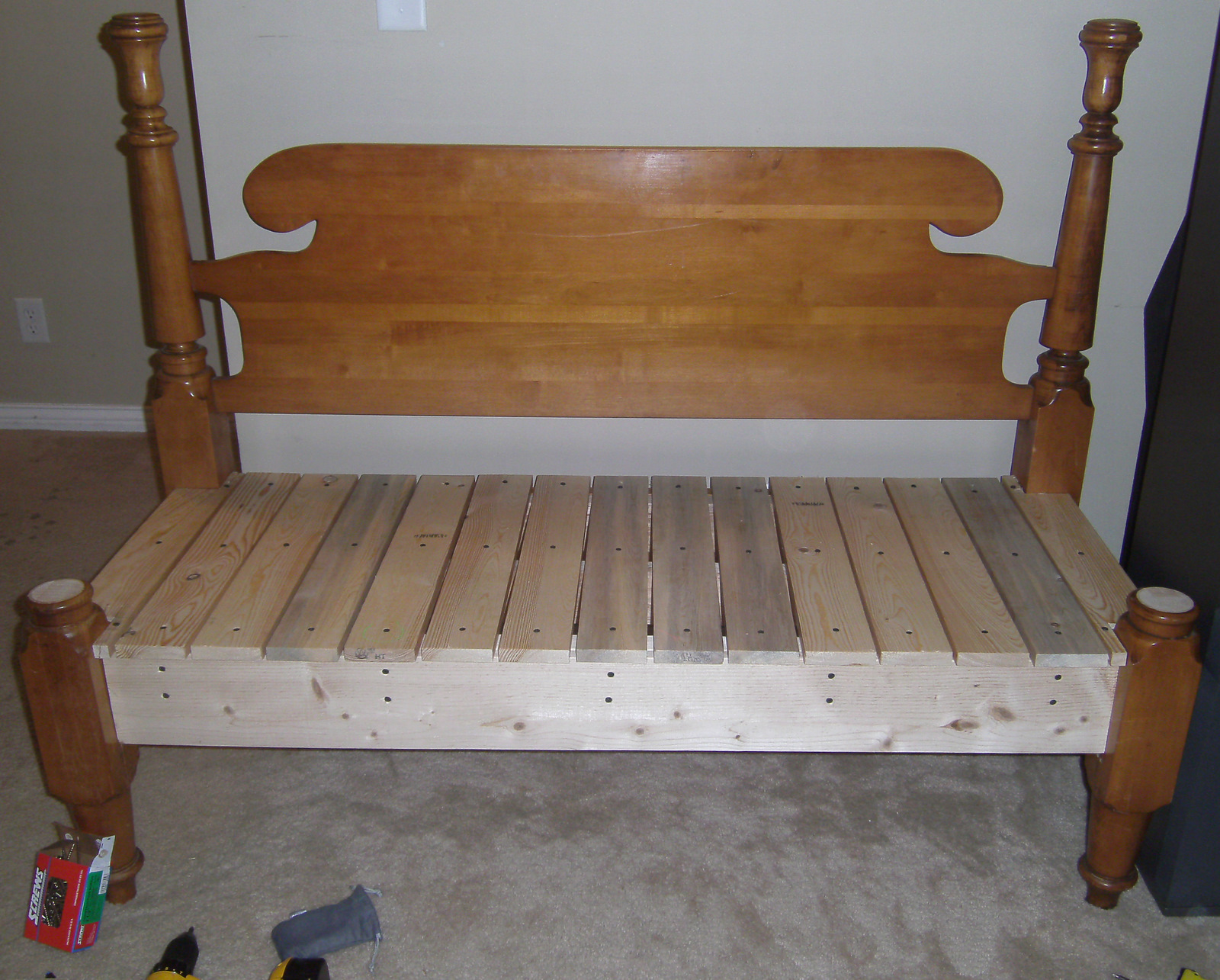 Simply Mommy Head & Footboard Bench Tutorial