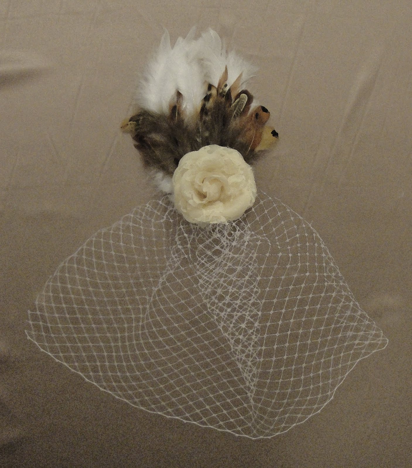DSMeeBee Simpleish Bird Cage Veil