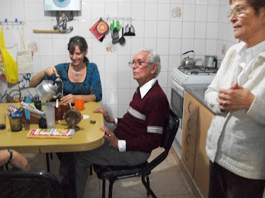 DON CARLOS, SU MUJER E HIJA