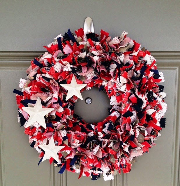 FabricLovers Blog Remembering Memorial Day with Fabric Wreaths