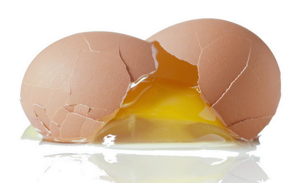 Begitu Mudahnya Memecahkan Telur
