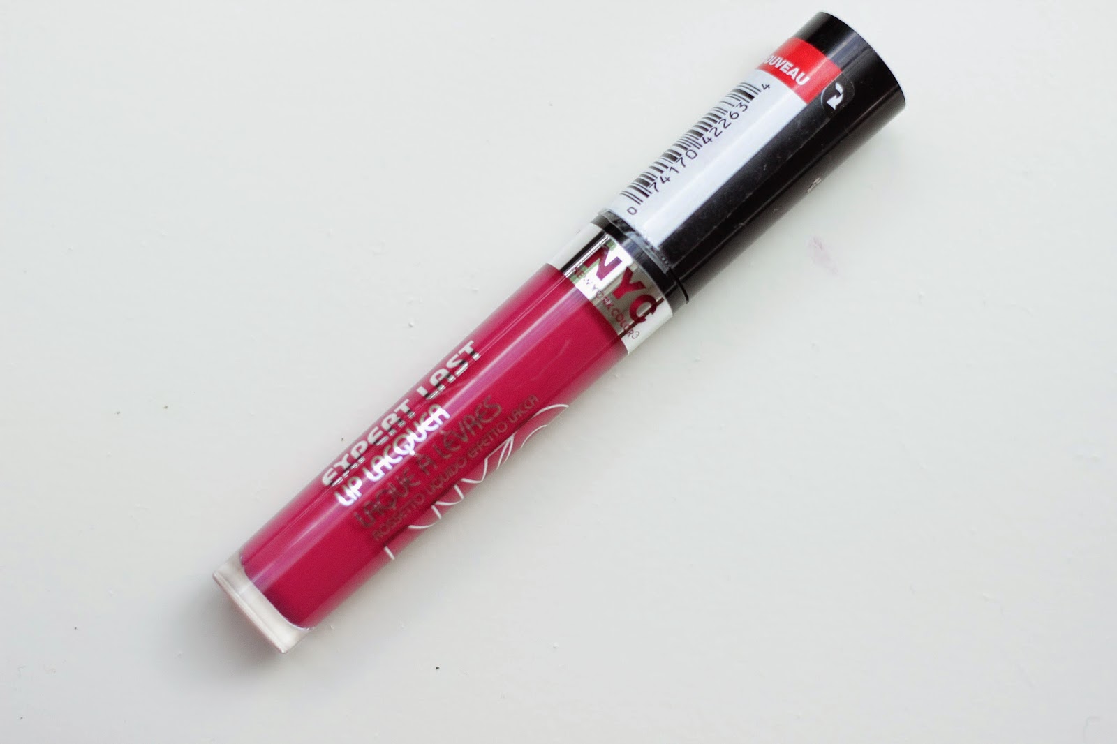 review swatches full face NYC Expert Last Lip Lacquer 203 FiDi Fuchsia