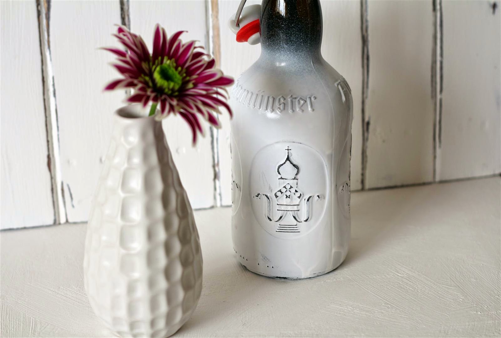 emuse Beer bottle vase