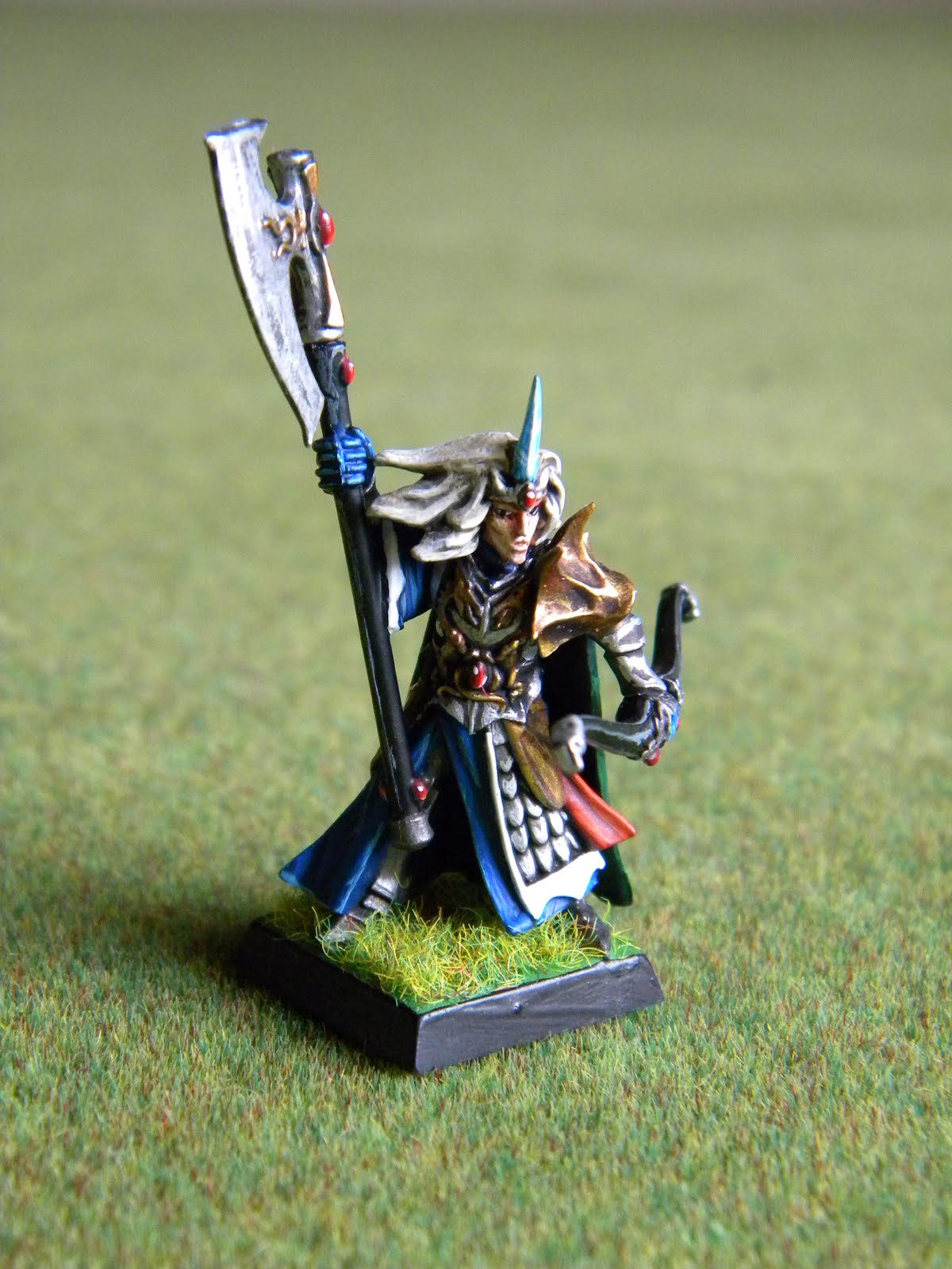 http://3.bp.blogspot.com/-uQMTlfhFG7c/Te1BI0TEesI/AAAAAAAAALA/4xK2fkPR7tE/s1600/2+warhammer+high+elf+noble.JPG