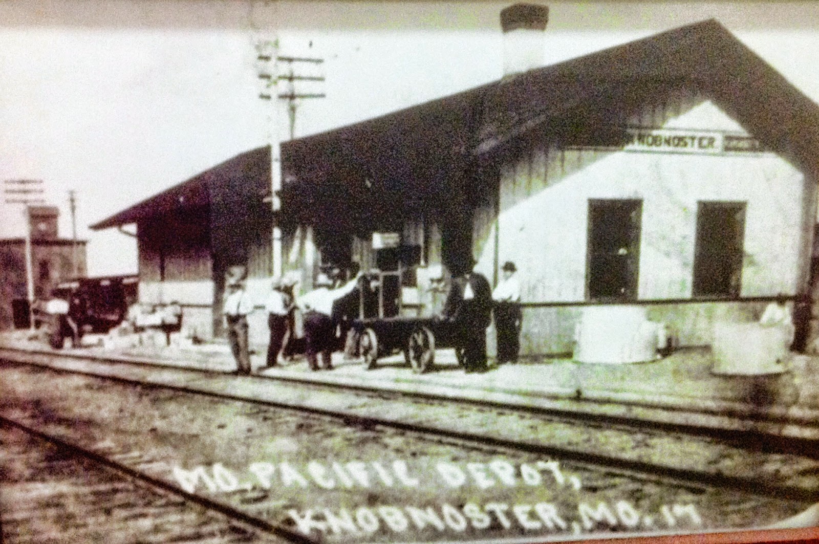 "ShowMe" Warrensburg & Johnson County, MO Knob Noster, Missouri