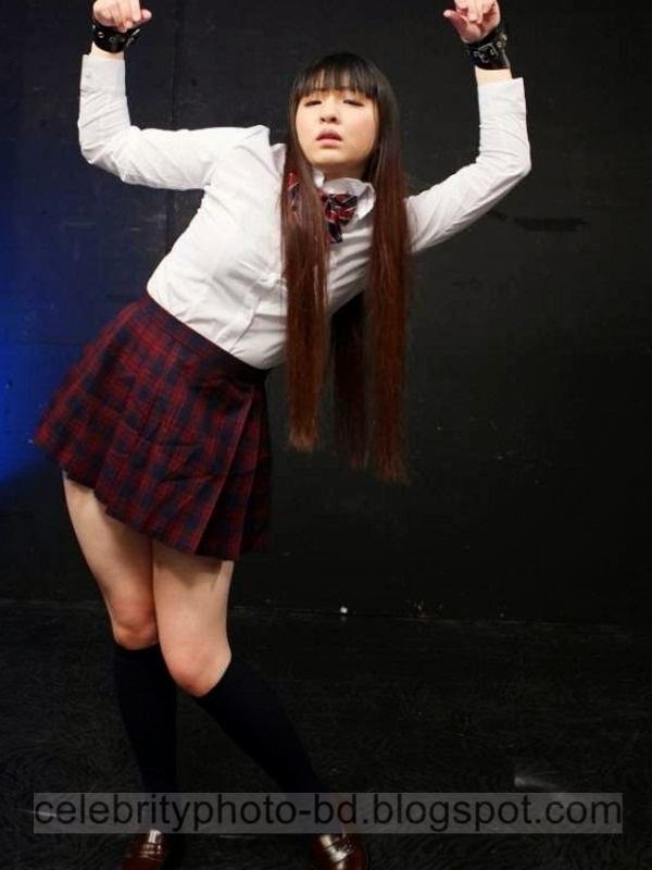 Photos+of+Beautiful+Asian+Models+Posing+In+School+Uniform+As+School+Girls Smartwikibd.Net