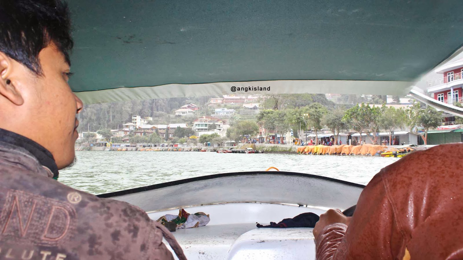 sutris setirin kapal rama di sarangan